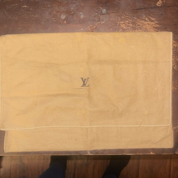 BUNDLE OF 2!!! Louis Vitton dust bags - Picture 1 of 4